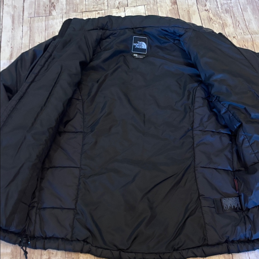 The North Face Black Quilted Jacket - Picture 6 of 13